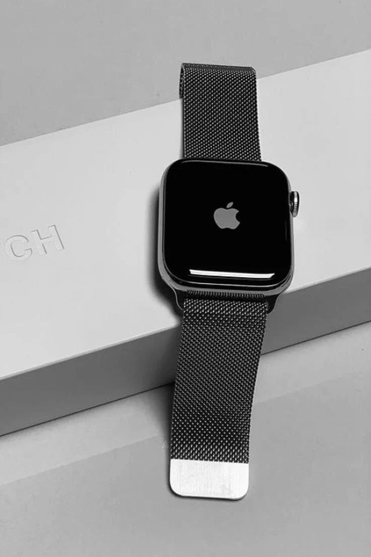 Series 11 Smartwatch | Open Parcel on COD